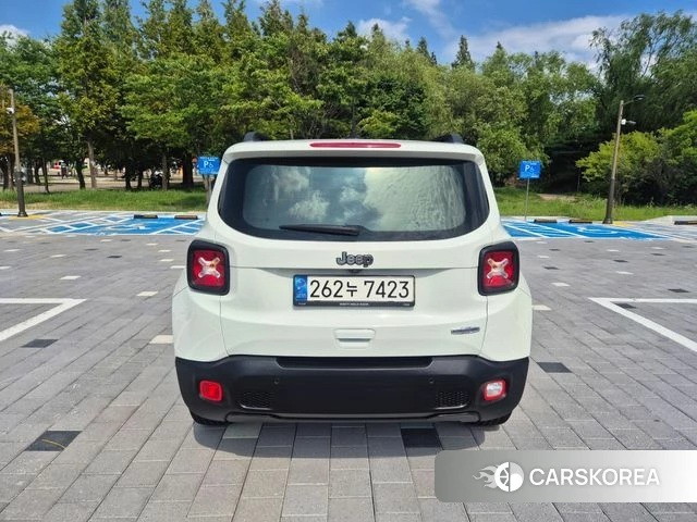 Jeep Renegade id 4585940 из Кореи 13