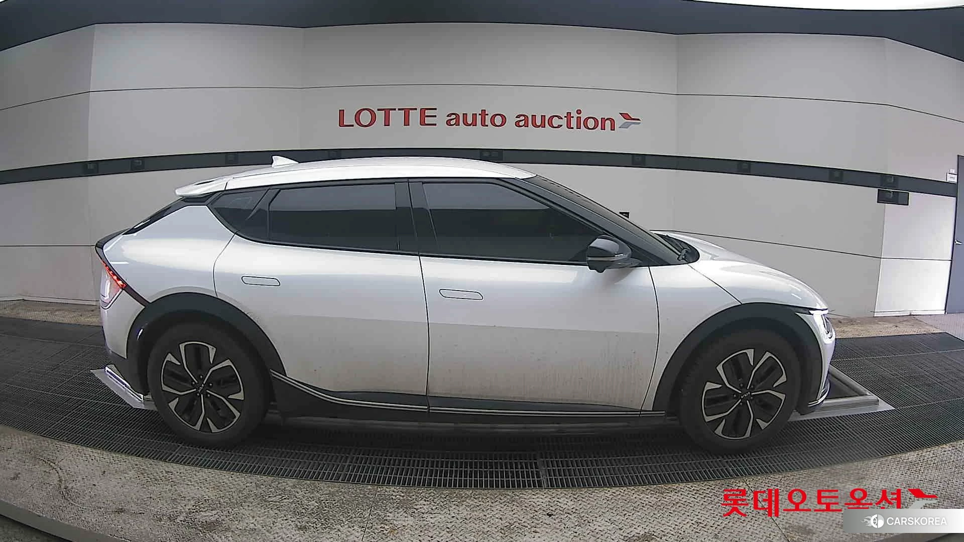 Kia EV6 id 3888405 из Кореи 23