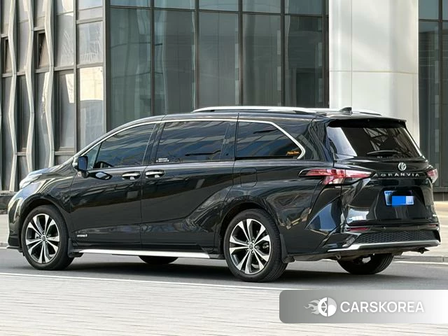 Toyota Grevia id 4272169 из Китая 15