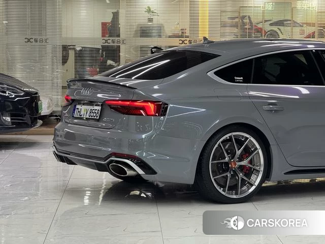 Audi RS 5 id 4240104 из Китая 11