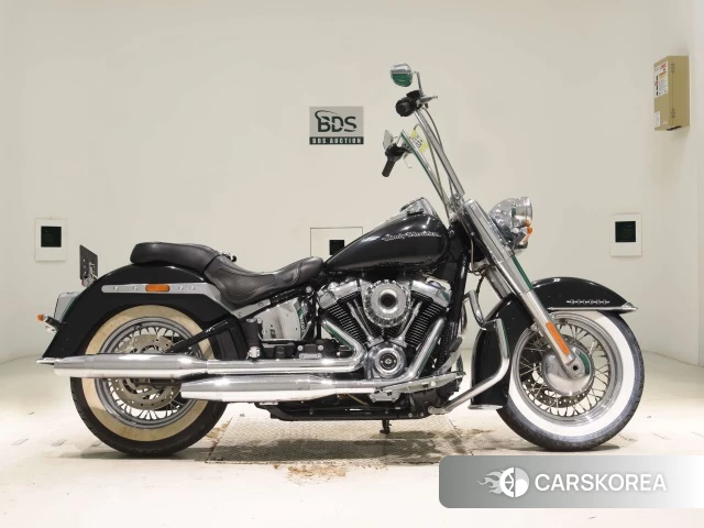 Проданный Harley-Davidson Softail Deluxe FLDE1750 2019 из Японии, фото 2