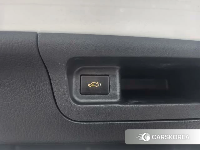 Mercedes-Benz Class C id 4307431 из Китая 12