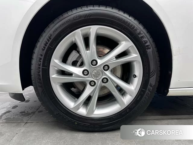 Buick Regal id 3983154 из Китая 14
