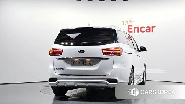 Kia The New Carnival id 4552063 из Кореи 23