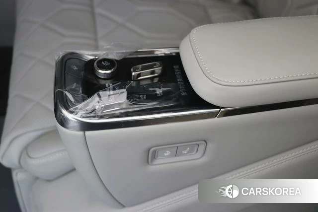 Volvo EM90 id 3920179 из Китая 23