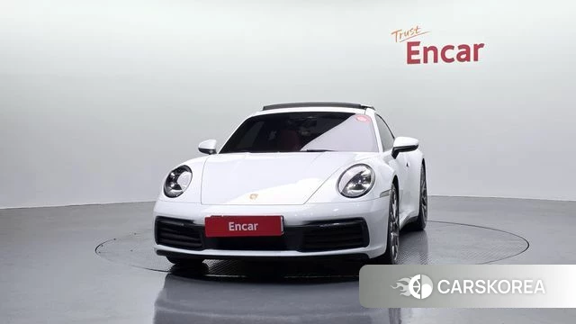 Porsche 911(992) id 4304171 из Кореи 23