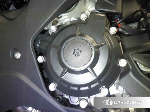 Engine photo