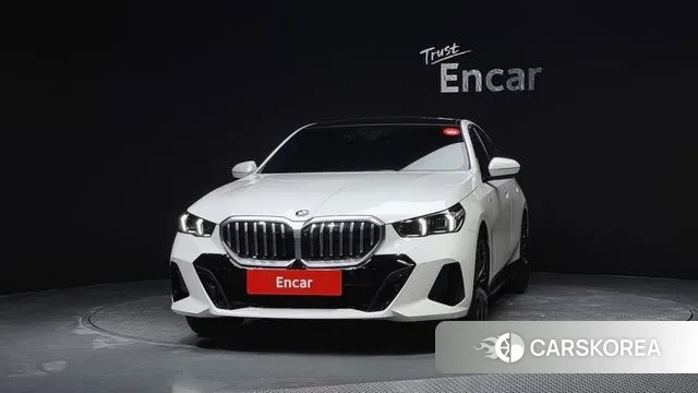 BMW 5 Series (G60) id 3399882 из Кореи 13