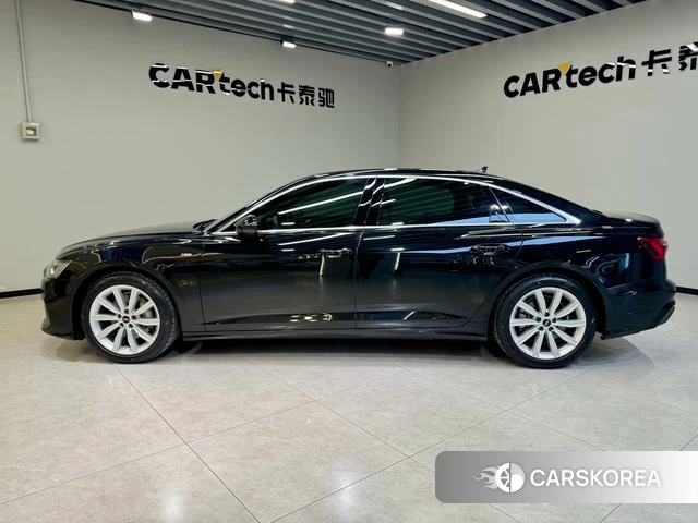 Audi A6L id 3896017 из Китая 22