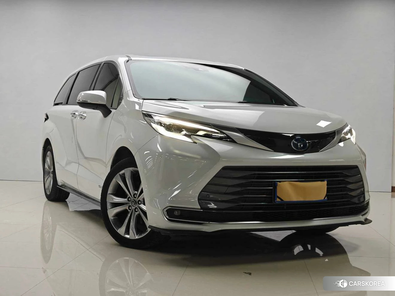 Toyota Saina id 4486604 из Китая 17