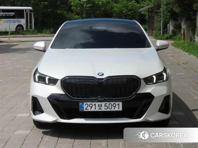 BMW 5 Series (G60) id 4413697 из Кореи 13