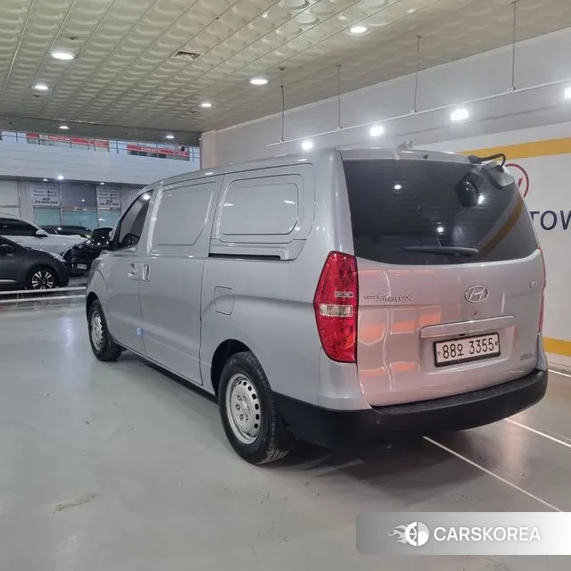 Hyundai The New Grand Starex id 3691850 из Кореи 13