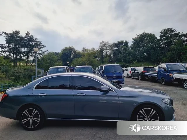 Mercedes-Benz E-Class W213 id 3187846 из Кореи 13