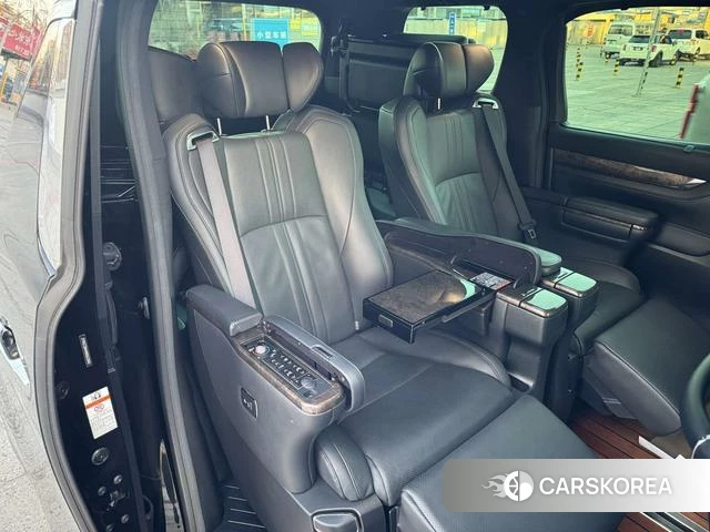 Toyota Elfa id 4257538 из Китая 19