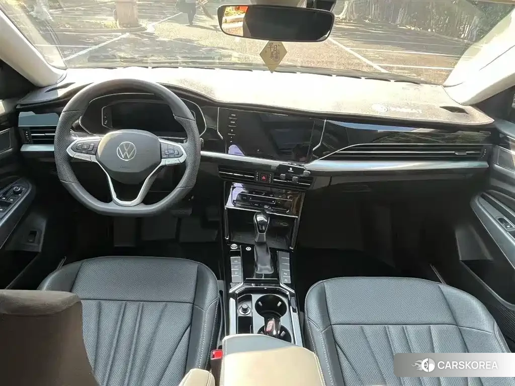 Volkswagen Passat 2025 Черный из Китая, фото 3