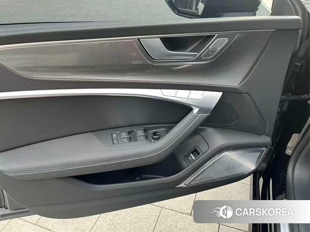 Audi A7L id 4300021 из Китая 8