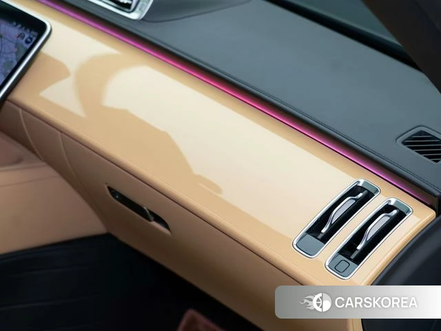 Mercedes-Benz Maybach S-class id 4259779 из Китая 23