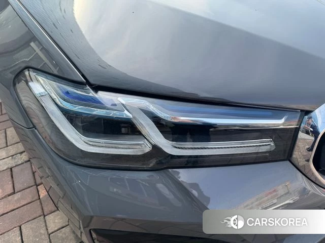 BMW 5 Series (G30) 2022 Серый из Кореи, фото 3