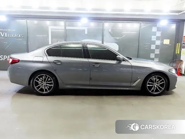 BMW 5 Series (G30) id 3620287 из Кореи 13