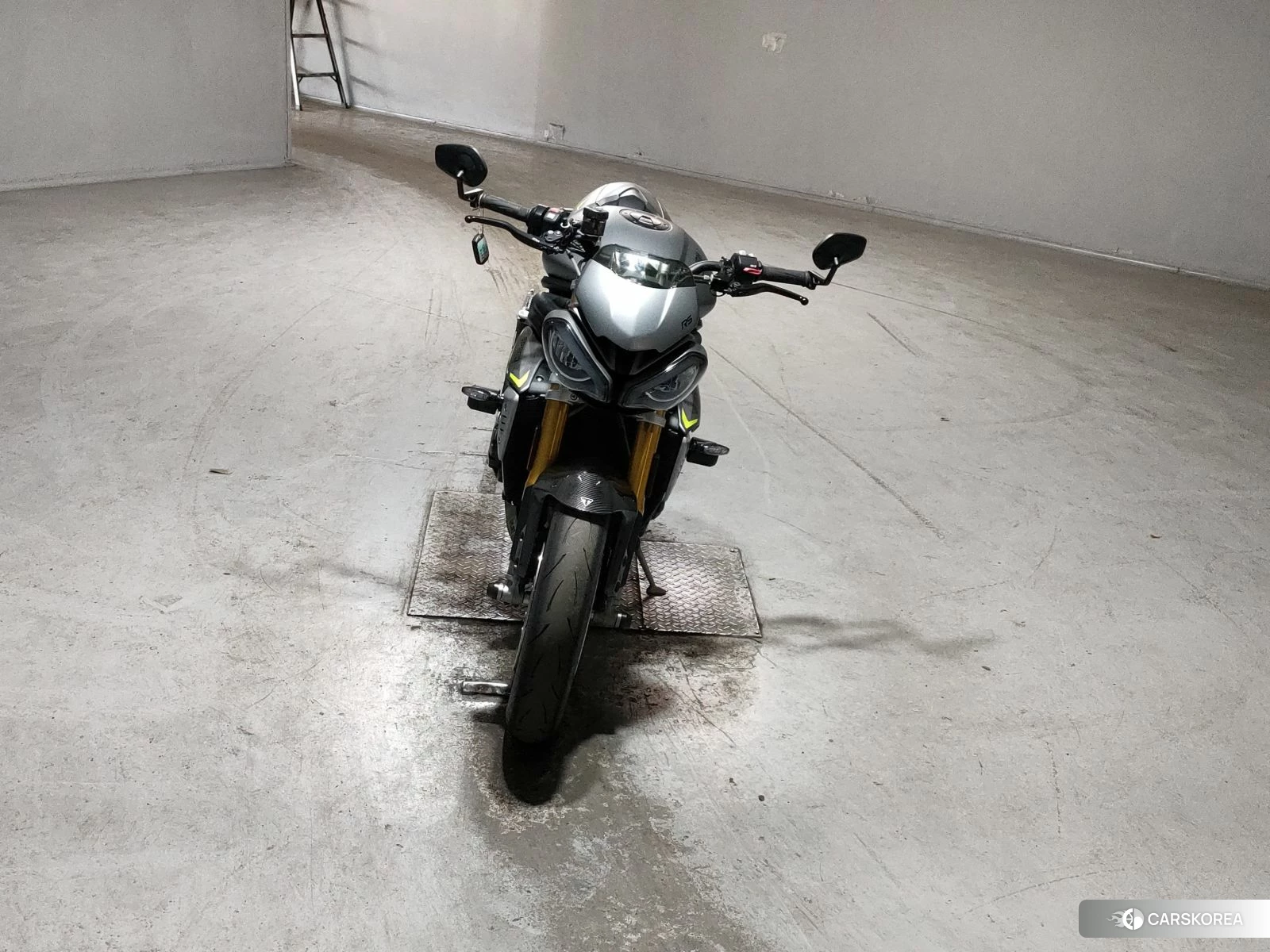 Проданный Triumph SPEED TRIPLE 1200RS 2021 из Японии, фото 2
