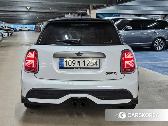 Mini Cooper S 2023 Белый из Кореи, фото 4