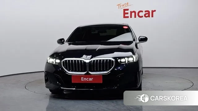 BMW 5 Series (G60) id 3599715 из Кореи 13