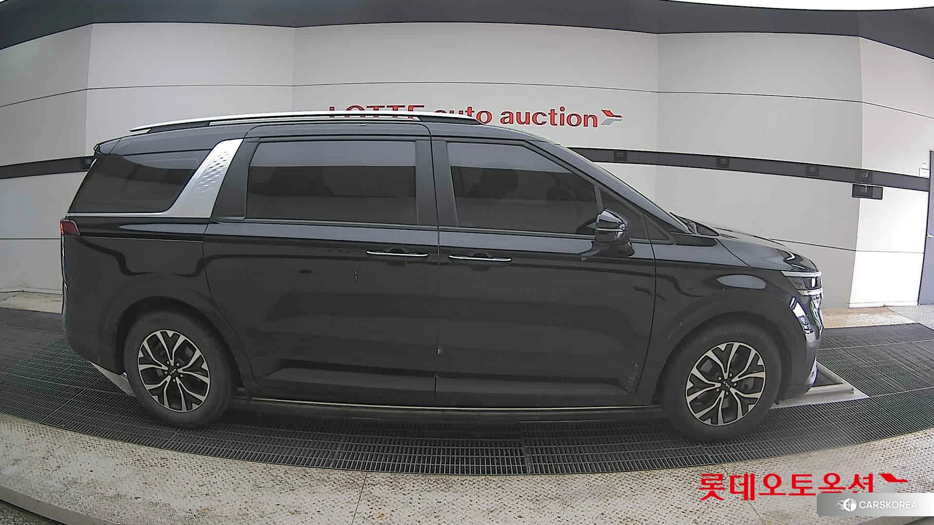 Kia Carnival id 4347364 из Кореи 23
