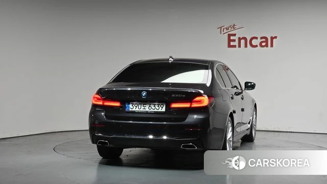 BMW 5 Series (G30) id 4267355 из Кореи 23