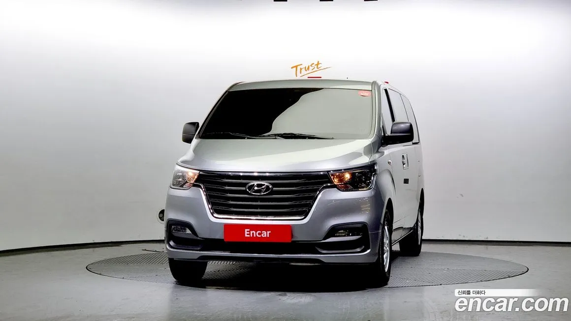 Hyundai The New Grand Starex id 1084368 из Кореи 13