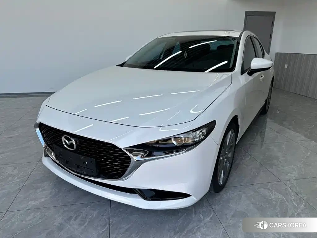 Mazda 3 2023 Белый из Китая, фото 6