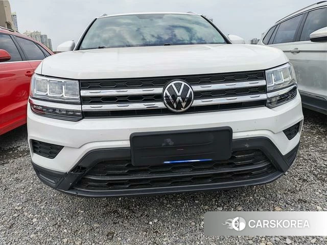 Volkswagen Tuyue 2022 Белый из Китая, фото 3