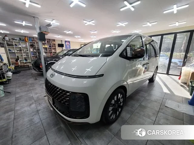 Hyundai Staria 2024 Белый из Кореи, фото 3