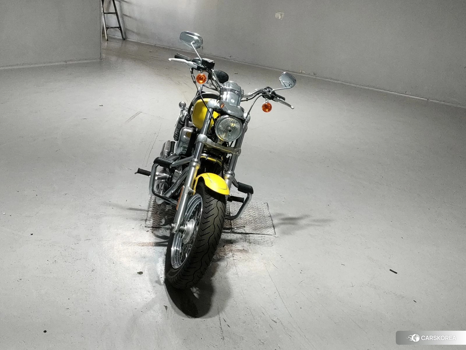 Проданный Harley-Davidson Sportster XL1200C 2017 из Японии, фото 3