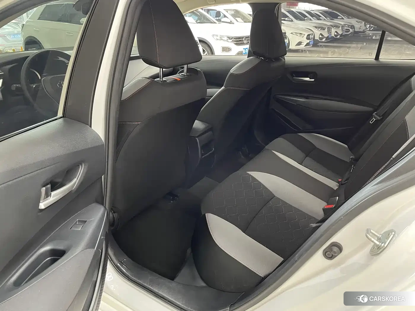 Toyota Corolla id 4538802 из Китая 10