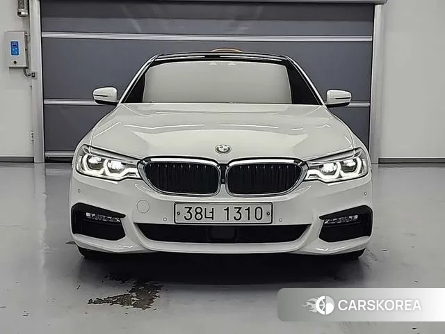 BMW 5 Series (G30) id 3773171 из Кореи 13