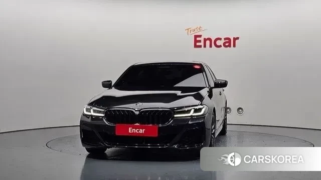 BMW 5 Series (G30) id 3659943 из Кореи 13