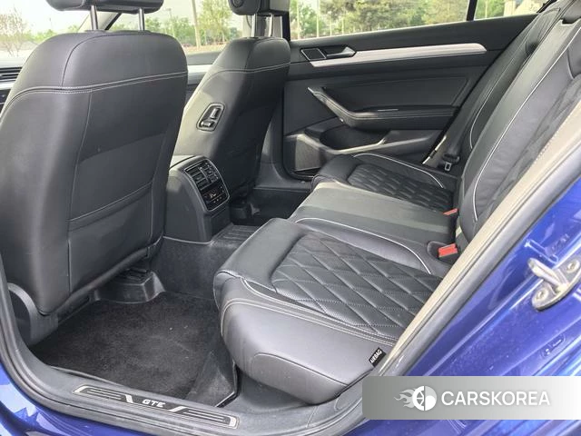 Volkswagen Magotan PHEV id 4279056 из Китая 13