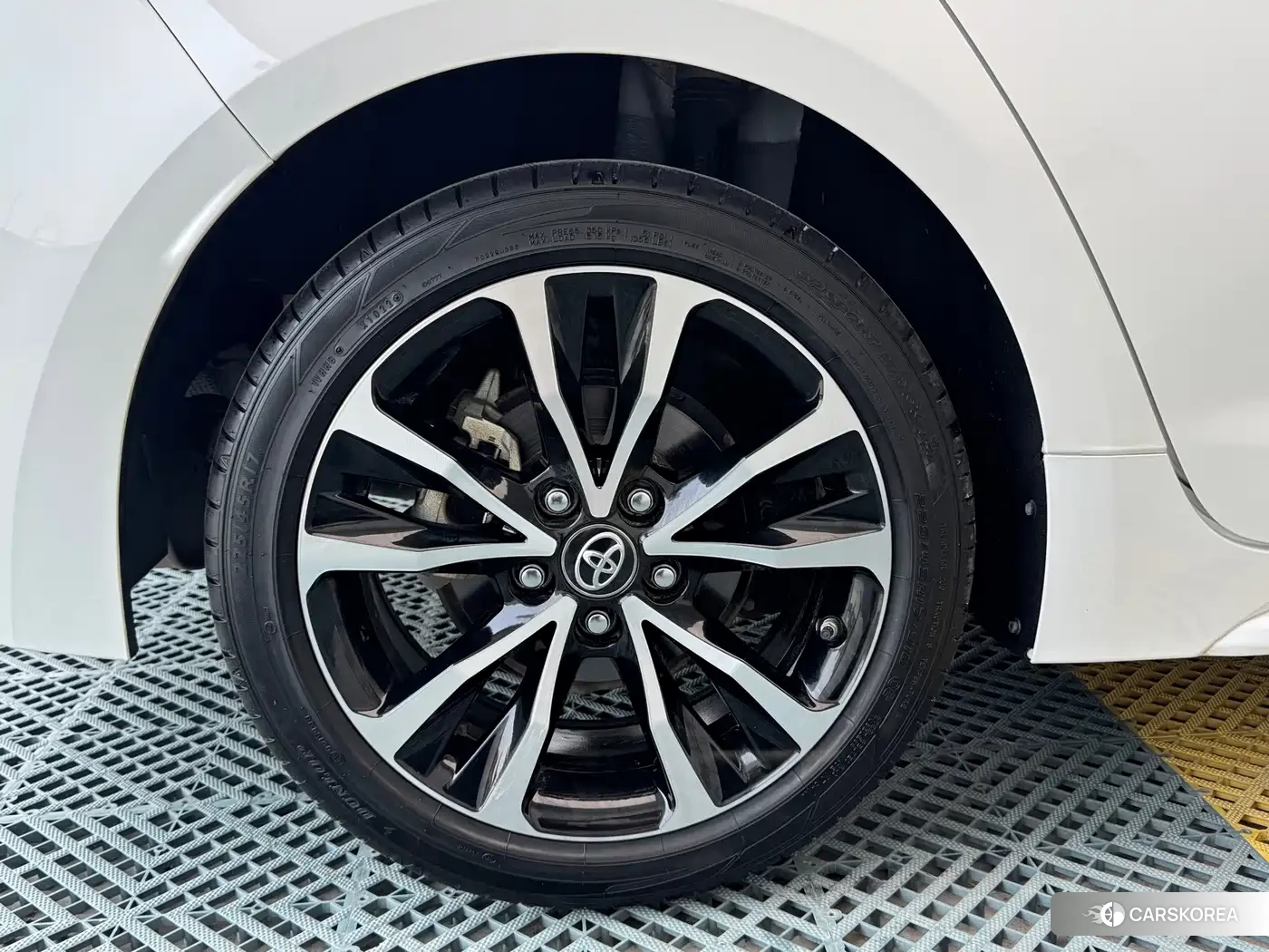 Toyota Levin id 4681181 из Китая 21