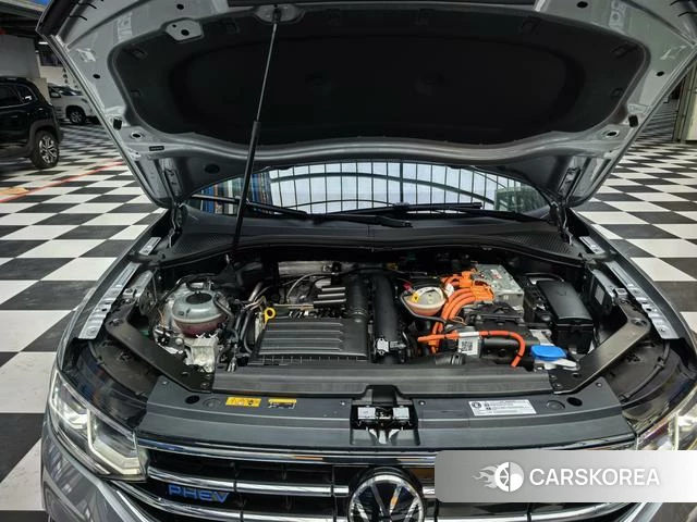 Volkswagen Tiguan L PHEV id 3890480 из Китая 13