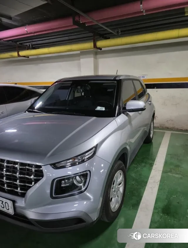 Hyundai Venue 2021 Серебряный из Кореи, фото 3