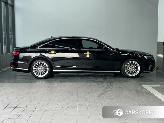Audi A8 id 4260348 из Китая 13