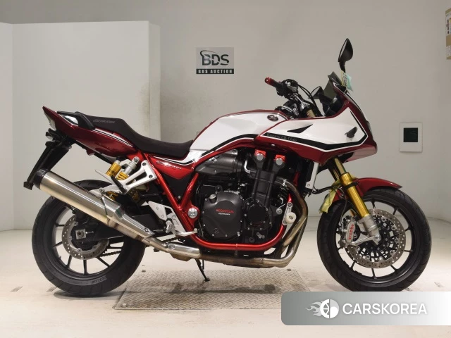 Проданный Honda CB1300SF BOLDOR SP 2019 из Японии, фото 2
