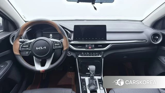 Kia K3 2022 Белый из Китая, фото 4