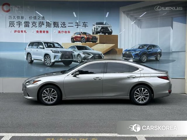 Lexus ES id 4342103 из Китая 13