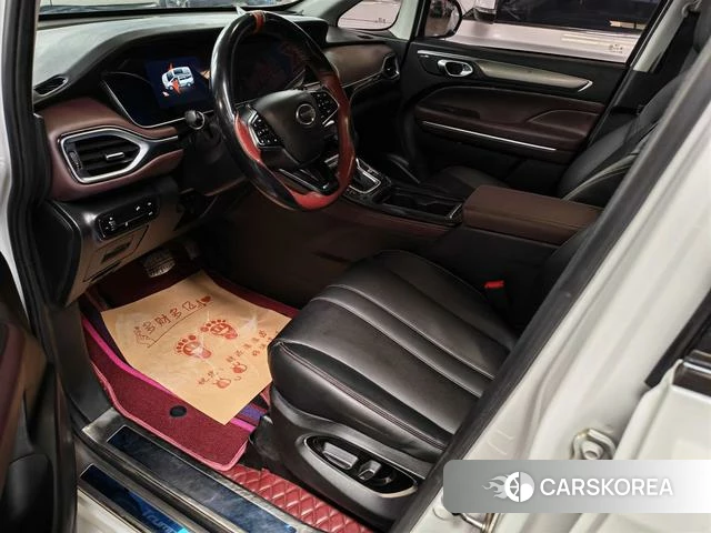 GAC Trumpchi Trumpchi M6 2023 Белый из Китая, фото 3