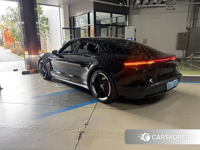 Porsche Taycan 2021 Синий из Кореи, фото 4