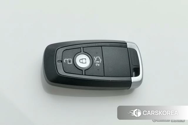 Ford Fox id 4213695 из Китая 17