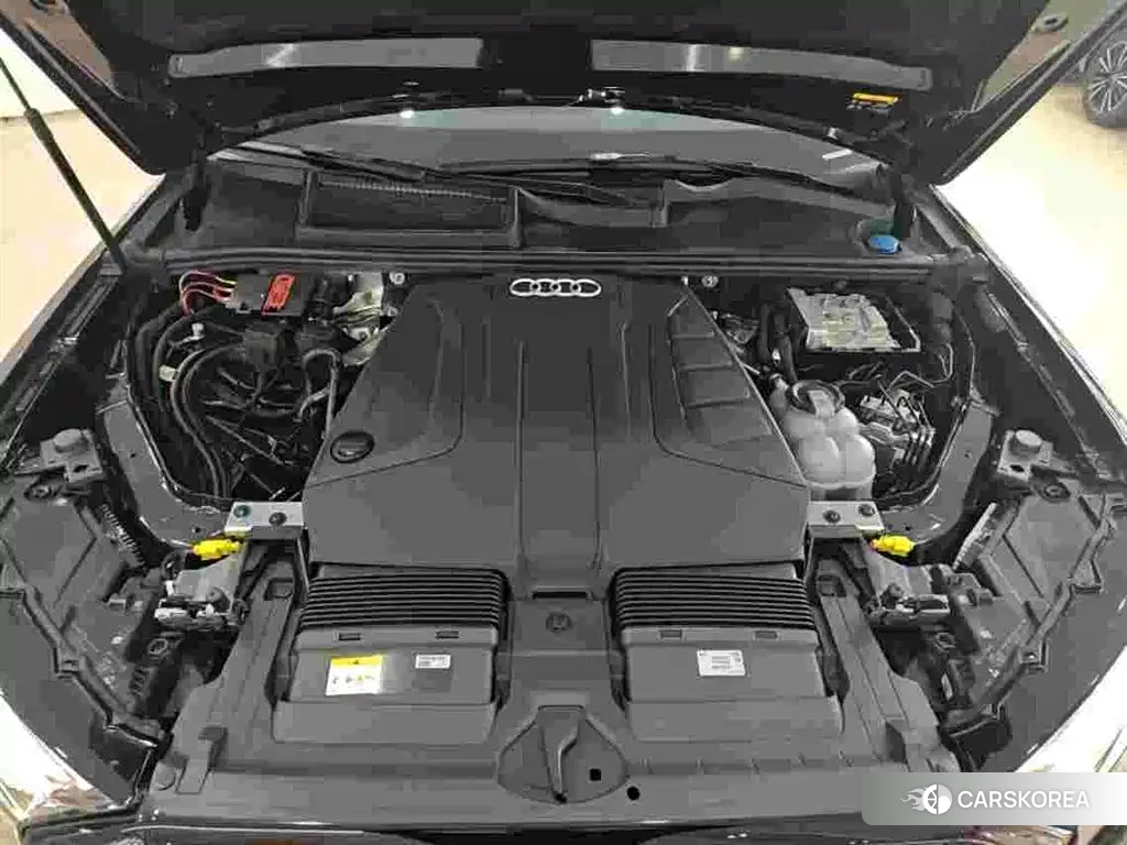 Audi Q7 id 4601928 из Китая 11