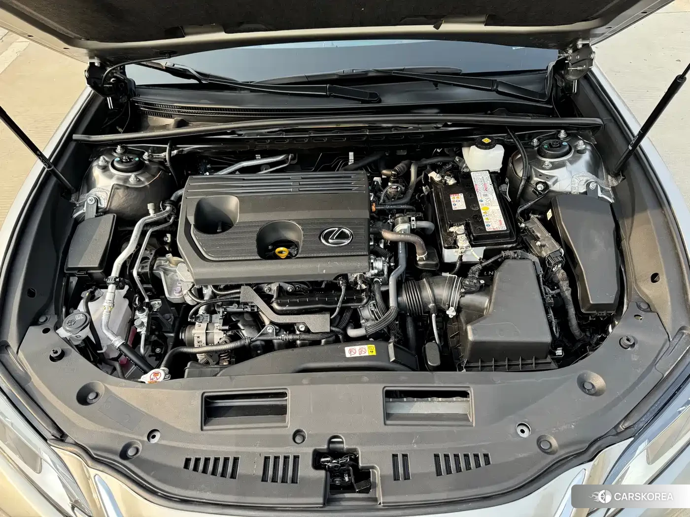 Lexus ES id 4685908 из Китая 9