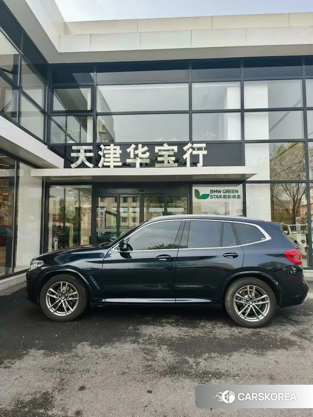 BMW X3 2021 Черный из Китая, фото 3